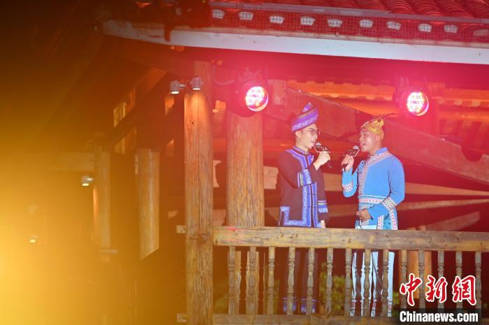 图为歌曲《山歌对唱》。&nbsp;俞靖 摄