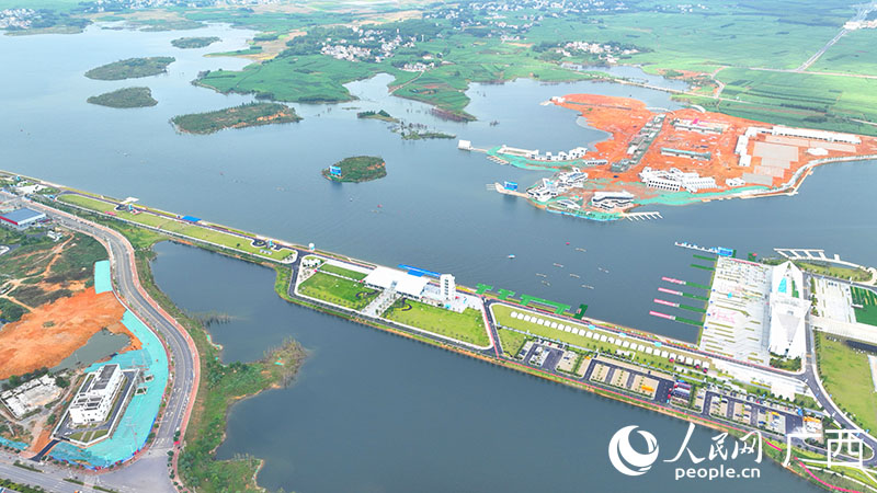 人民网 付华周摄