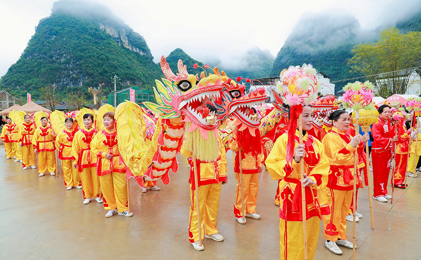 “春龙”仰首，万象启新。龙州县委宣传部供图